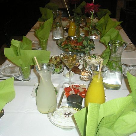 Shulamit Yard Hotel Rosh Pinna Buitenkant foto