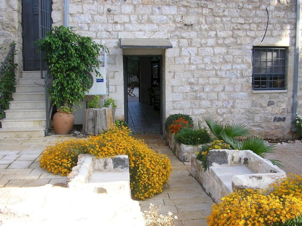 Shulamit Yard Hotel Rosh Pinna Buitenkant foto