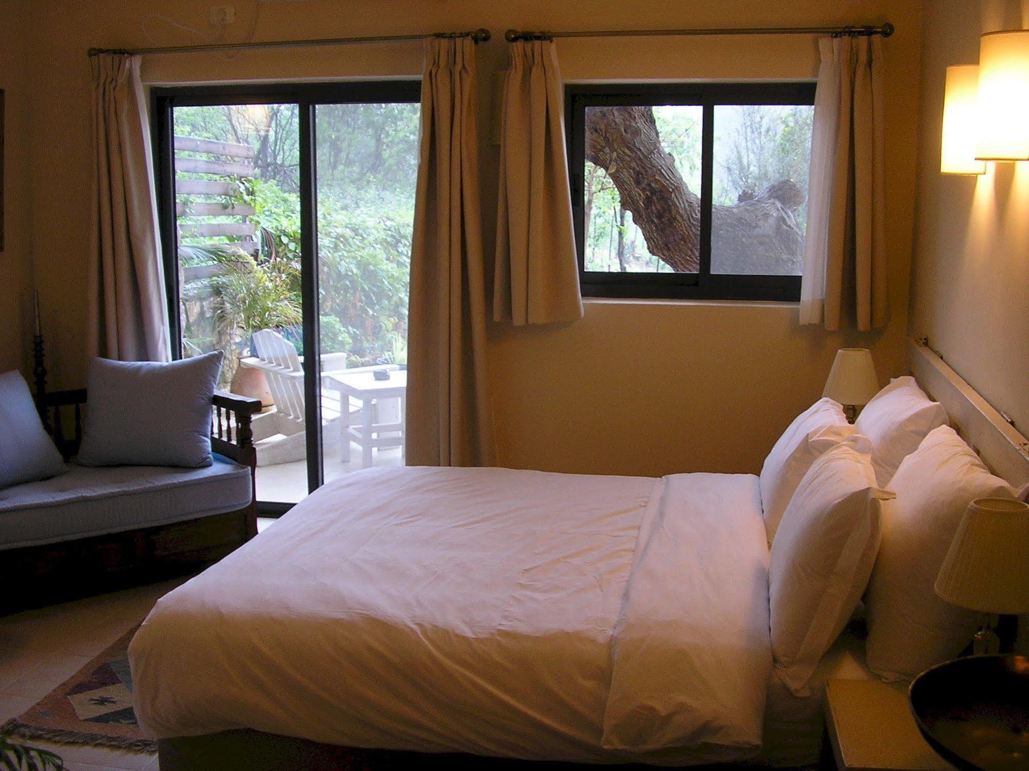 Shulamit Yard Hotel Rosh Pinna Buitenkant foto