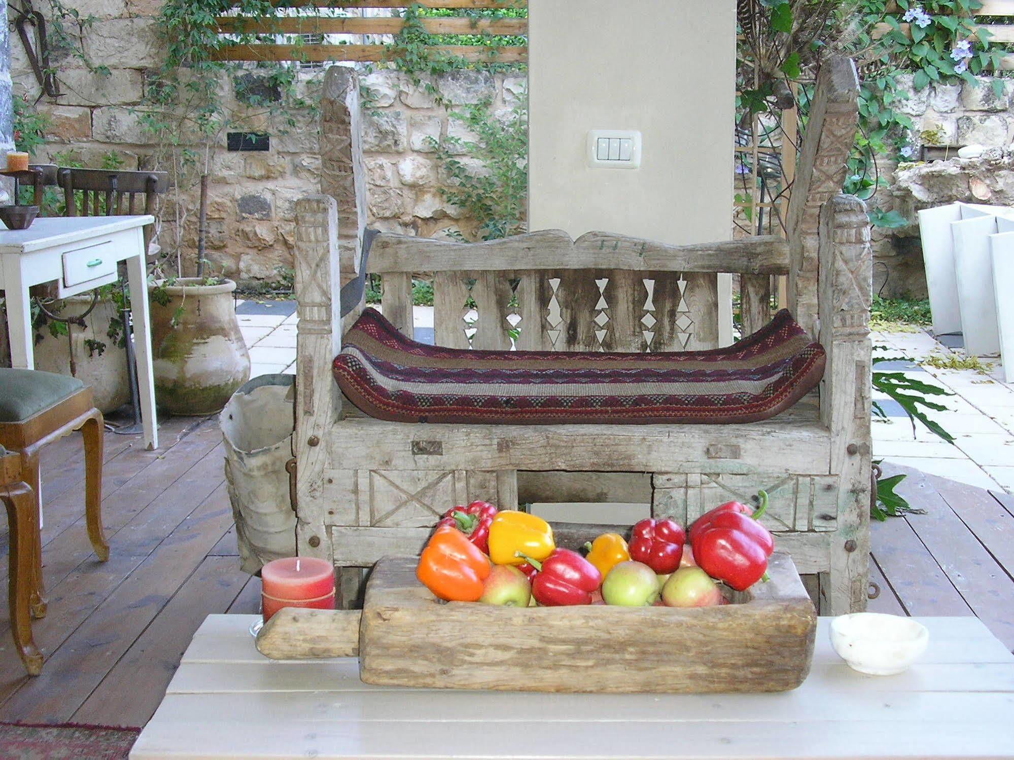 Shulamit Yard Hotel Rosh Pinna Buitenkant foto