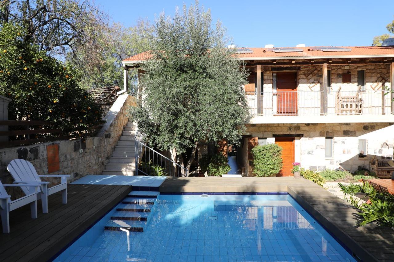 Shulamit Yard Hotel Rosh Pinna Buitenkant foto