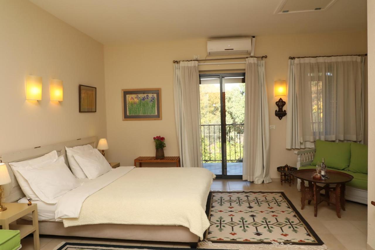 Shulamit Yard Hotel Rosh Pinna Buitenkant foto