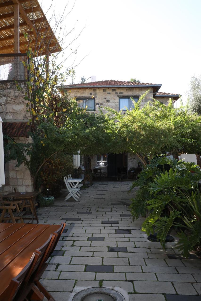 Shulamit Yard Hotel Rosh Pinna Buitenkant foto