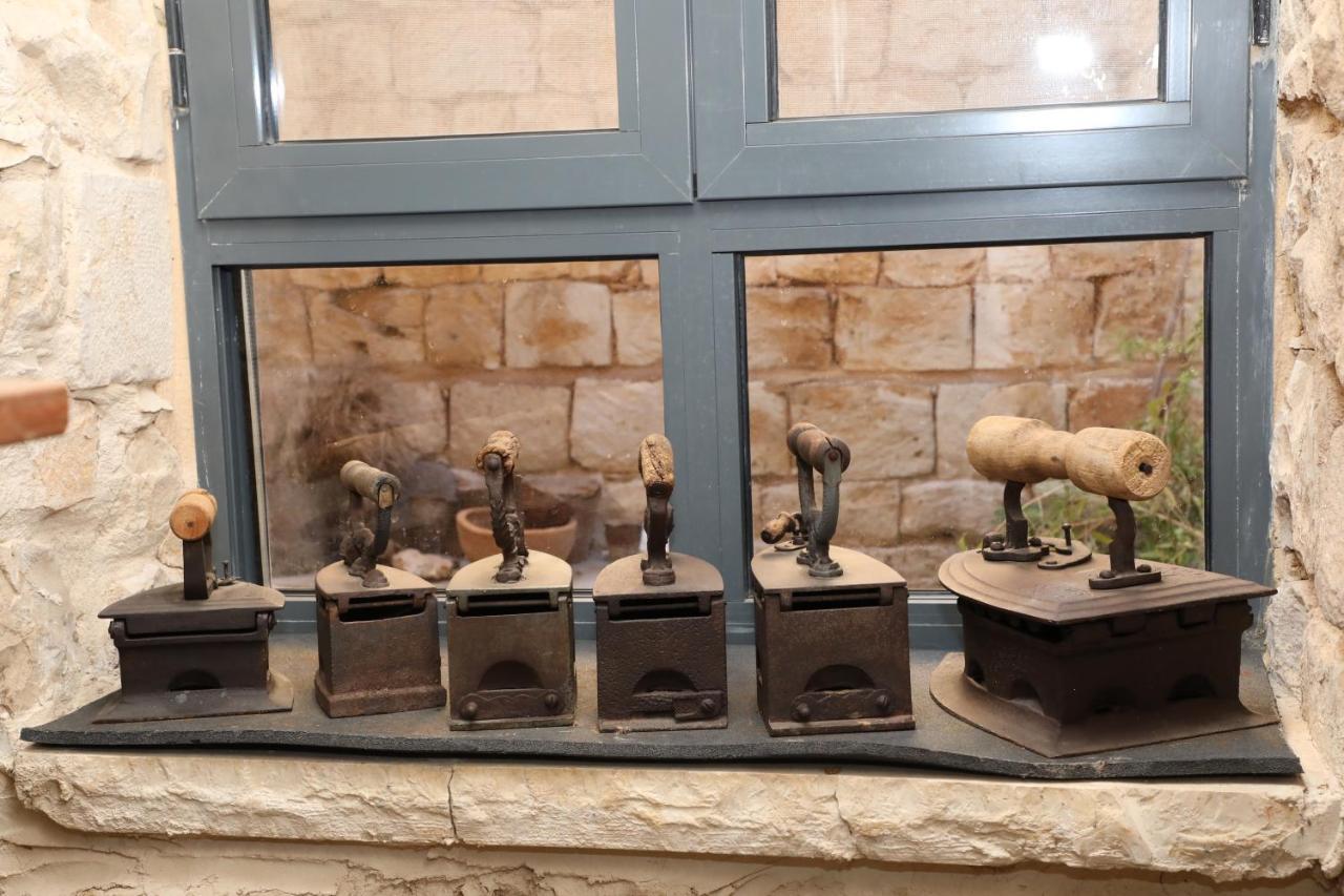 Shulamit Yard Hotel Rosh Pinna Buitenkant foto