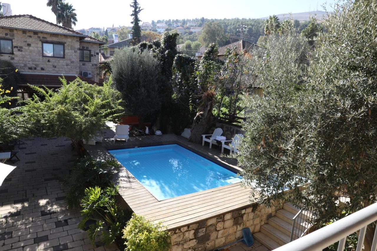 Shulamit Yard Hotel Rosh Pinna Buitenkant foto